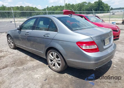 2009 Mercedes-Benz C 300 Luxury 4Matic/Sport 4Matic from USA, damaged, VIN WDDGF81X99F309358